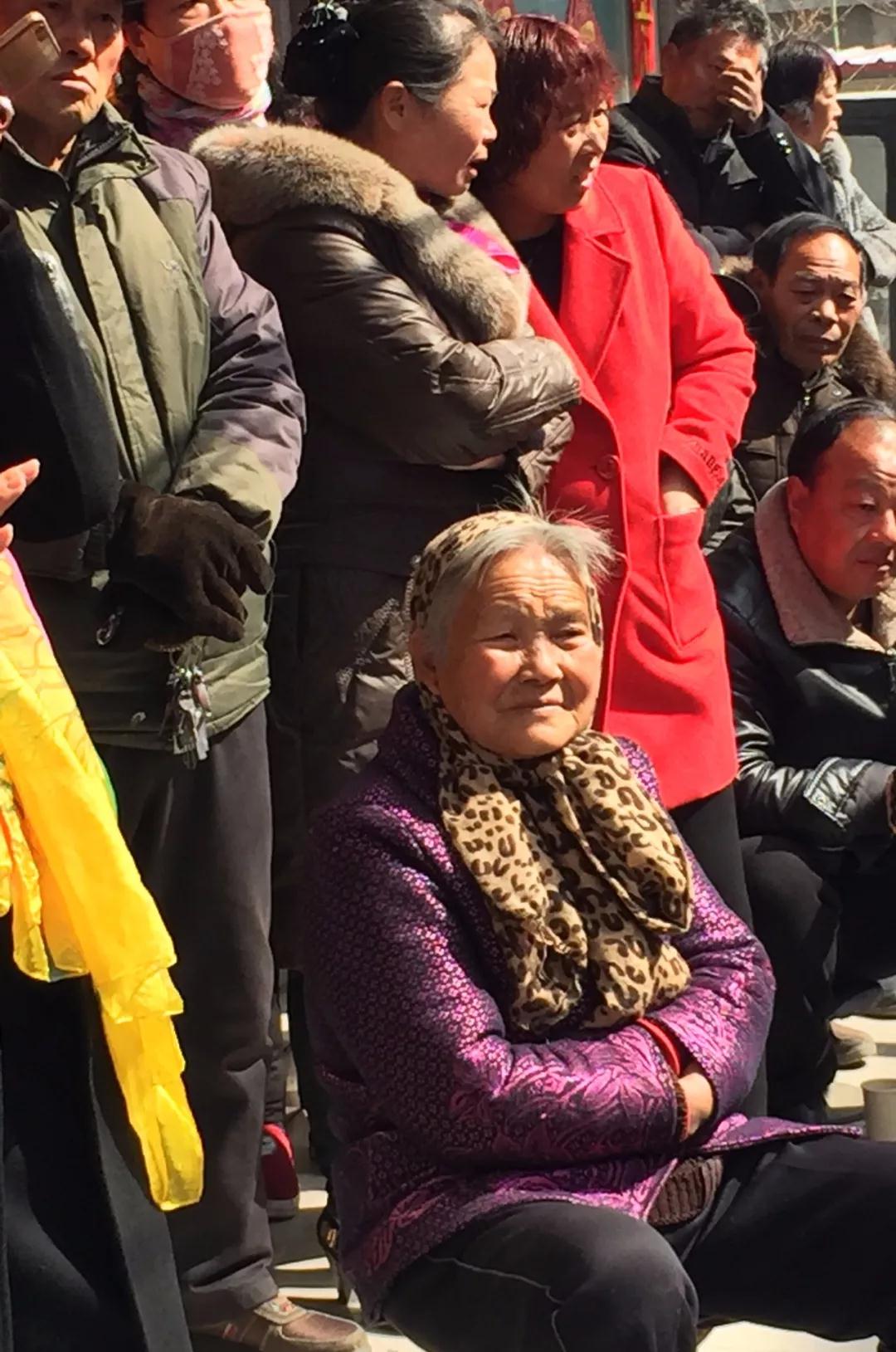 接地氣的活動(dòng)戲迷朋友聽(tīng)的也得勁 接地氣的活動(dòng)戲迷朋友聽(tīng)的也得勁