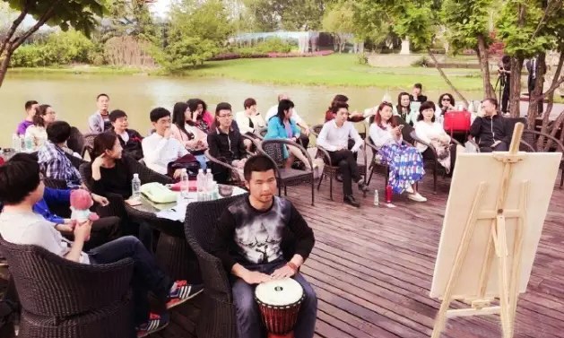 《鄭在讀詩(shī)》“當(dāng)民謠遇上詩(shī)”湖畔精品趴圓滿(mǎn)結(jié)束