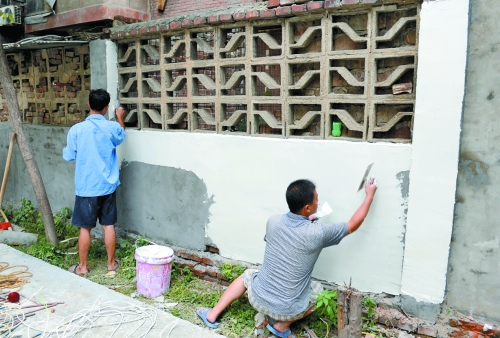 　老舊小區(qū)改造完畢后，“年輕”了、“身價(jià)”也漲了。