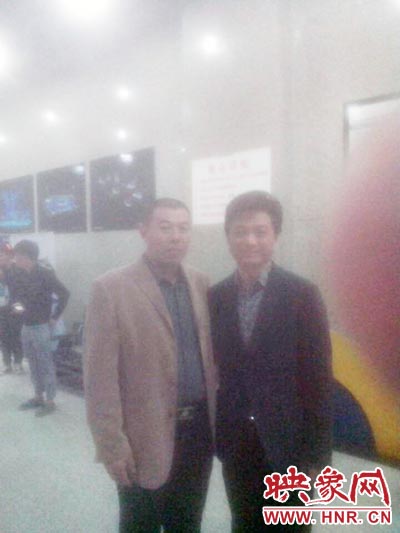 10月30日，著名節(jié)目支持人崔永元聽(tīng)說(shuō)了楊冠軍資助學(xué)生的事情后，通過(guò)河南衛(wèi)視，邀請(qǐng)其到北京見(jiàn)面，接受