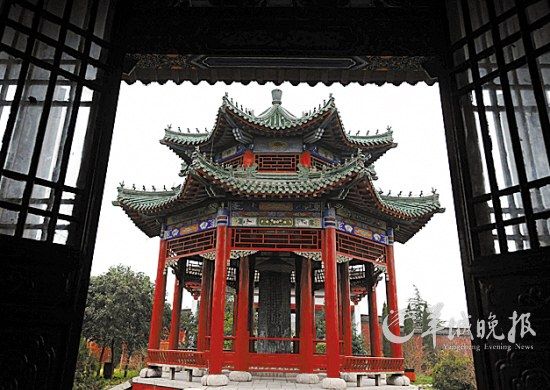 河南商丘古城建于明朝正德六年(公元1511年)，是國內(nèi)保存較好的古城之一 王頌 攝