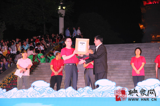 全國驢友齊匯聚,創(chuàng)三門峽第二屆萬人帳篷節(jié)新紀(jì)錄 全國驢友齊匯聚,創(chuàng)三門峽第二屆萬人帳篷節(jié)新紀(jì)錄