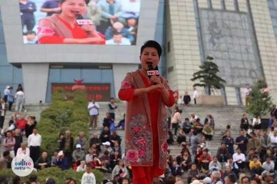 河南省越調(diào)劇團(tuán)團(tuán)長(zhǎng) 著名越調(diào)表演藝術(shù)家 申小梅 河南省越調(diào)劇團(tuán)團(tuán)長(zhǎng) 著名越調(diào)表演藝術(shù)家 申小梅