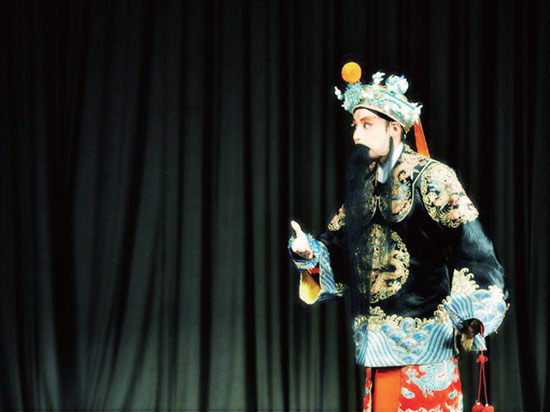 徐經(jīng)緯在京劇表演中 徐經(jīng)緯在京劇表演中